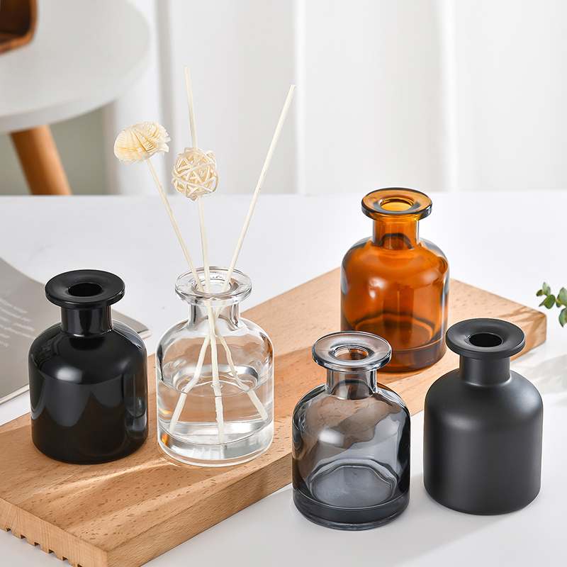 زجاجة عطر منزلية جديدة سعة 50  - مراجعة Home Fragrance Glade وسعره